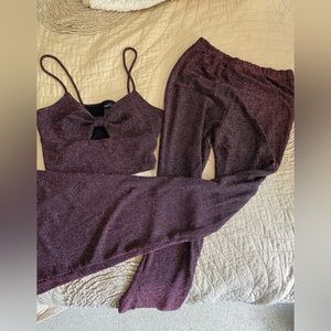 There is a rip in the leg but very cute set